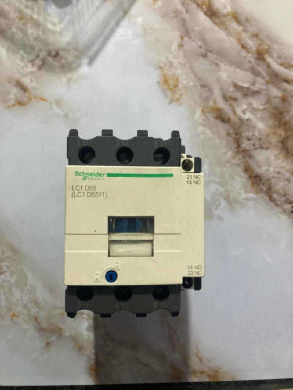 کنتاکتور اشنایدر / لوگوی PLC / اهمتر آنالوگ|مصالح و تجهیزات ساختمان|بندر ماهشهر, |دیوار