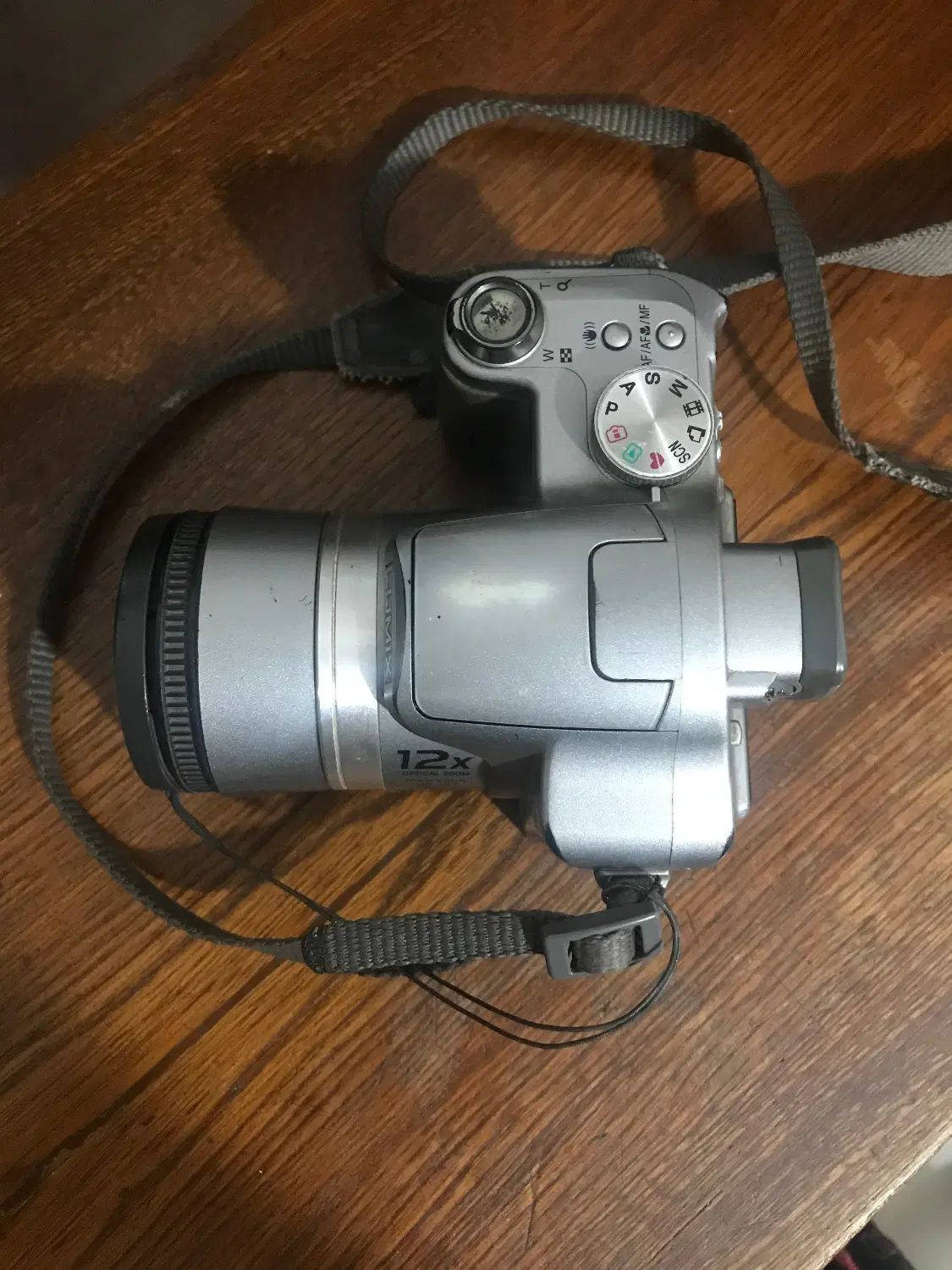 دوربین عکاسی و فیلمبرداری Panasonic Lumix FZ8|دوربین عکاسی و فیلم‌برداری|کرج, حسین‌آباد|دیوار