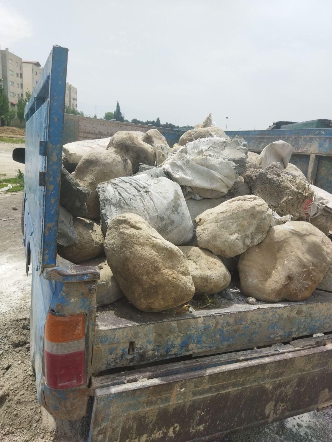 حمل ماسه نخاله ایتال شکسته آجر نیسان کمپرسی|خدمات حمل و نقل|گرگان, |دیوار