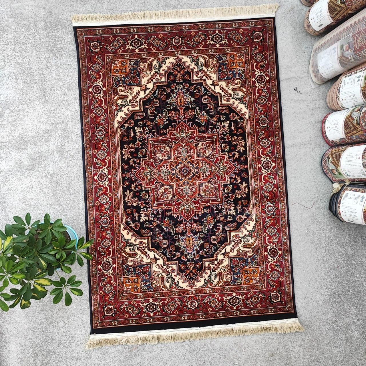 فرش ماشینی هریس سرمه ای ۱/۵و۴و۶و۹و۱۲ متری سنتی|فرش|تهران, مولوی|دیوار