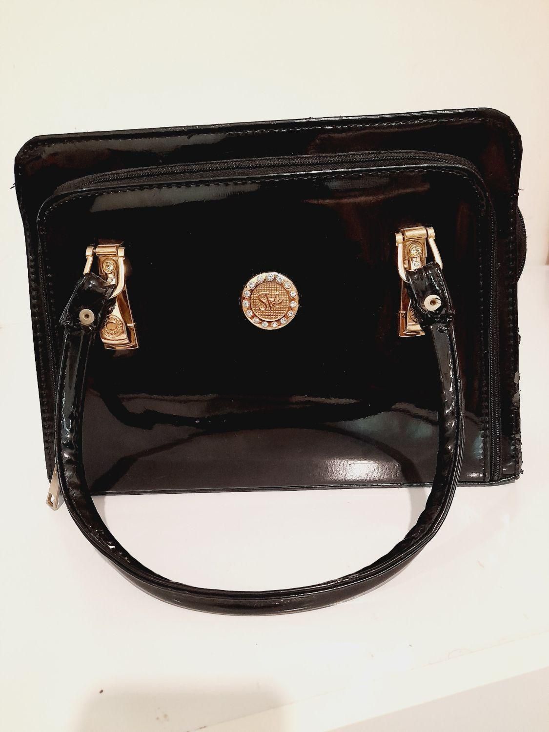 کیف مجلسی|کیف، کفش، کمربند|اسفراین, |دیوار