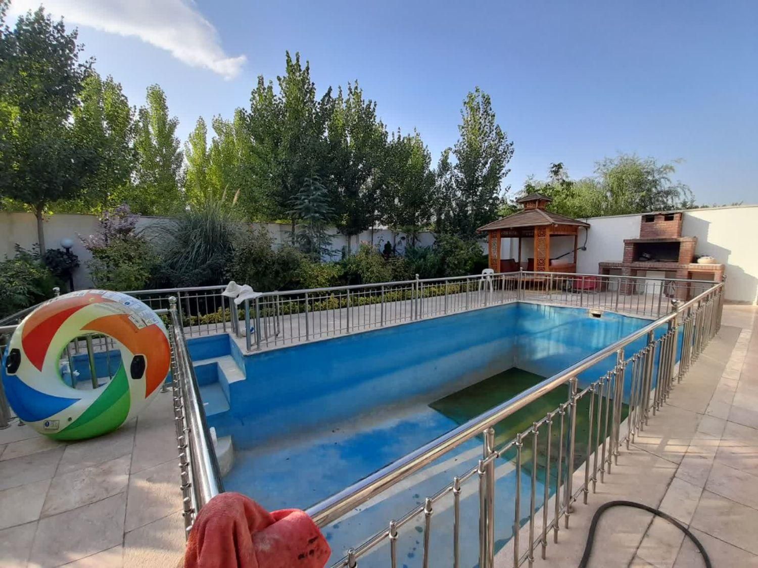 باغ و ویلای ۶۰۰ متری(شهرکی)|فروش خانه و ویلا|محمدشهر, محمدشهر|دیوار