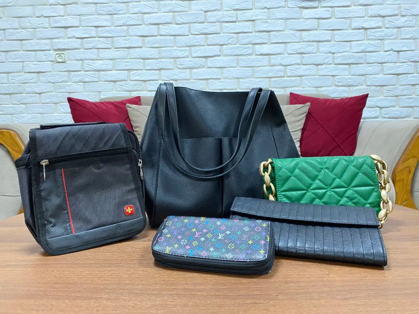 کیف نو|کیف، کفش، کمربند|لنگرود, |دیوار