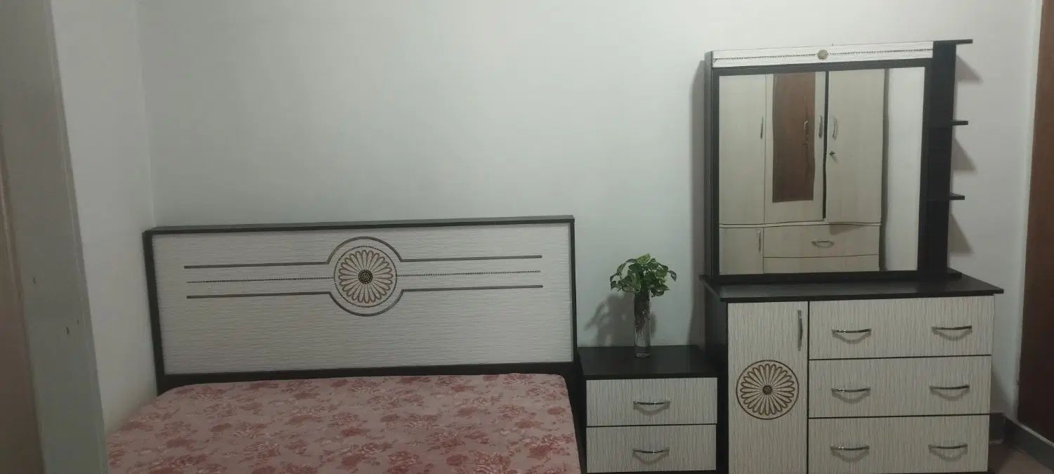 تخت نو|تخت و سرویس خواب|کرج, ترمینال کلانتری|دیوار