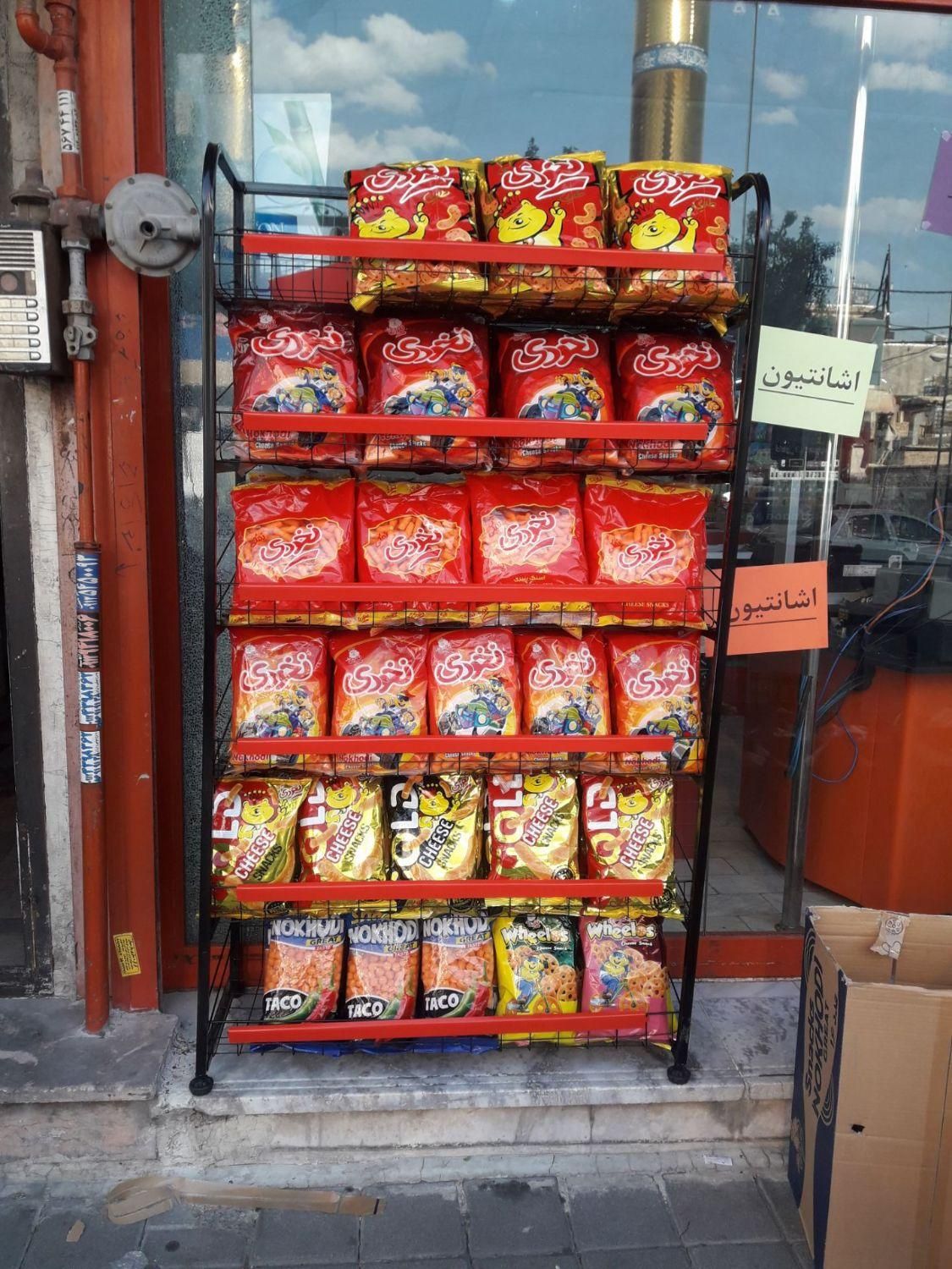 استند/قفسه/جاذغالی/چیپس و پفک|فروشگاه و مغازه|شهریار, شهریار|دیوار