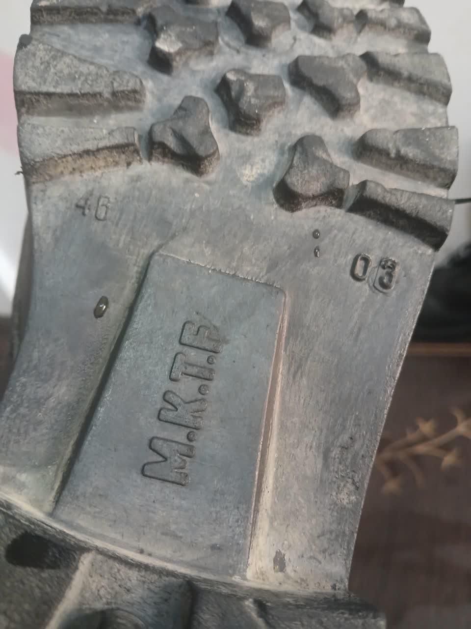 پوتین شماره 46|کیف، کفش، کمربند|رباطکریم, مسکن مهر آبشناسان|دیوار