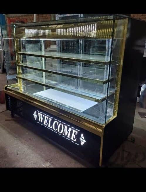 شو کیک فرانسوی ،رومیزی و پایه دار|کافی‌شاپ و رستوران|زنجان, |دیوار