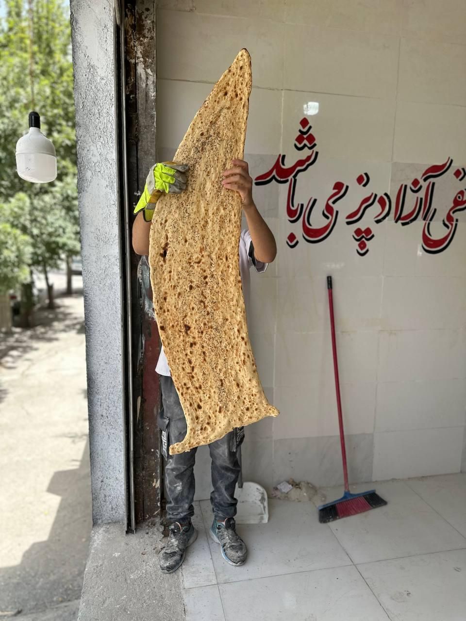 خمیرگیر پیشکار نانوایی سنکک|استخدام صنعتی، فنی، مهندسی|کرمانشاه, |دیوار