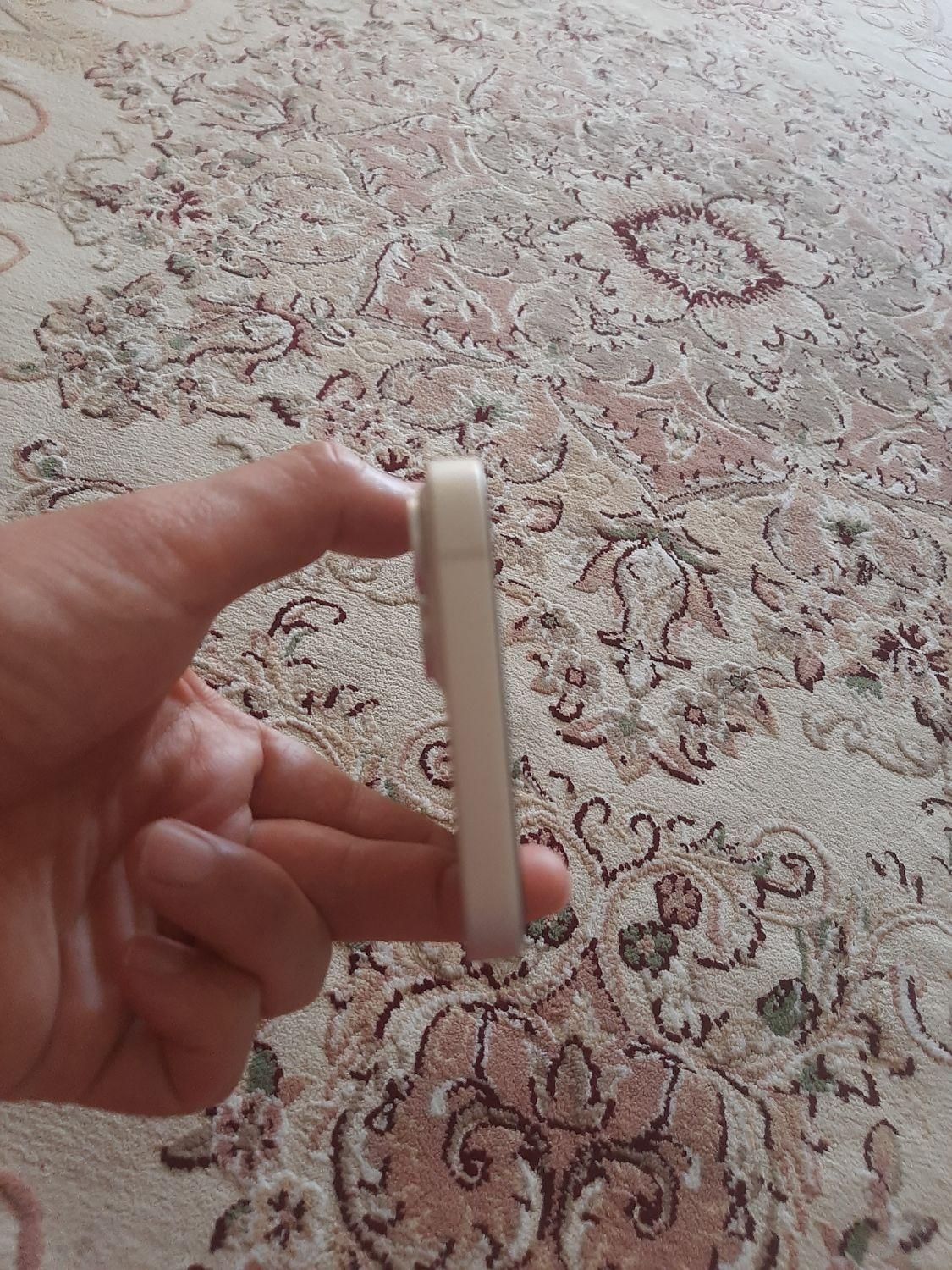 اپل iPhone 13 /۱۲۸  دوسیم کلا ۳۰ بارشارژ|موبایل|کرج, آزادگان|دیوار