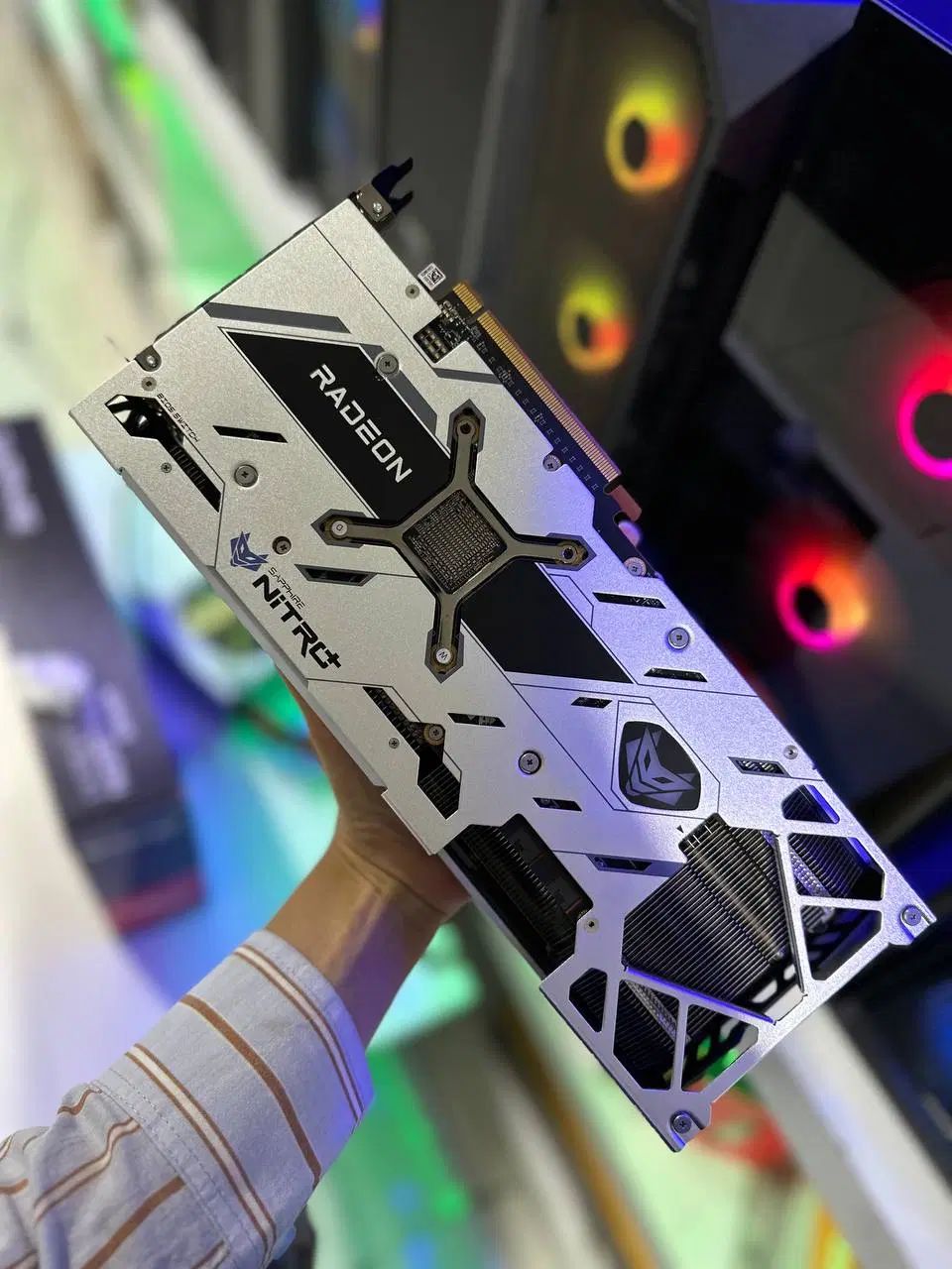 کارت گرافیک محبوب RX6700XT sapphire Nitro در حد|قطعات و لوازم جانبی رایانه|مشهد, فلسطین|دیوار