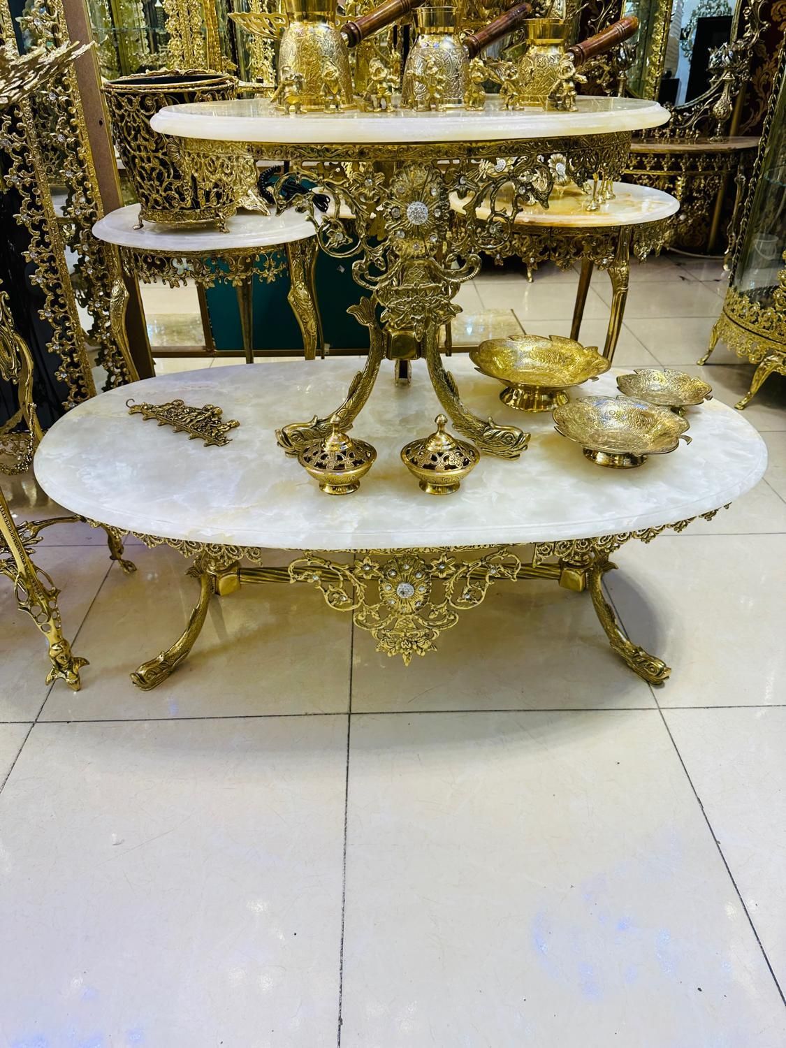 جلو مبلی و عسلی تمام برنزی|مبلمان خانگی و میز عسلی|ارومیه, |دیوار