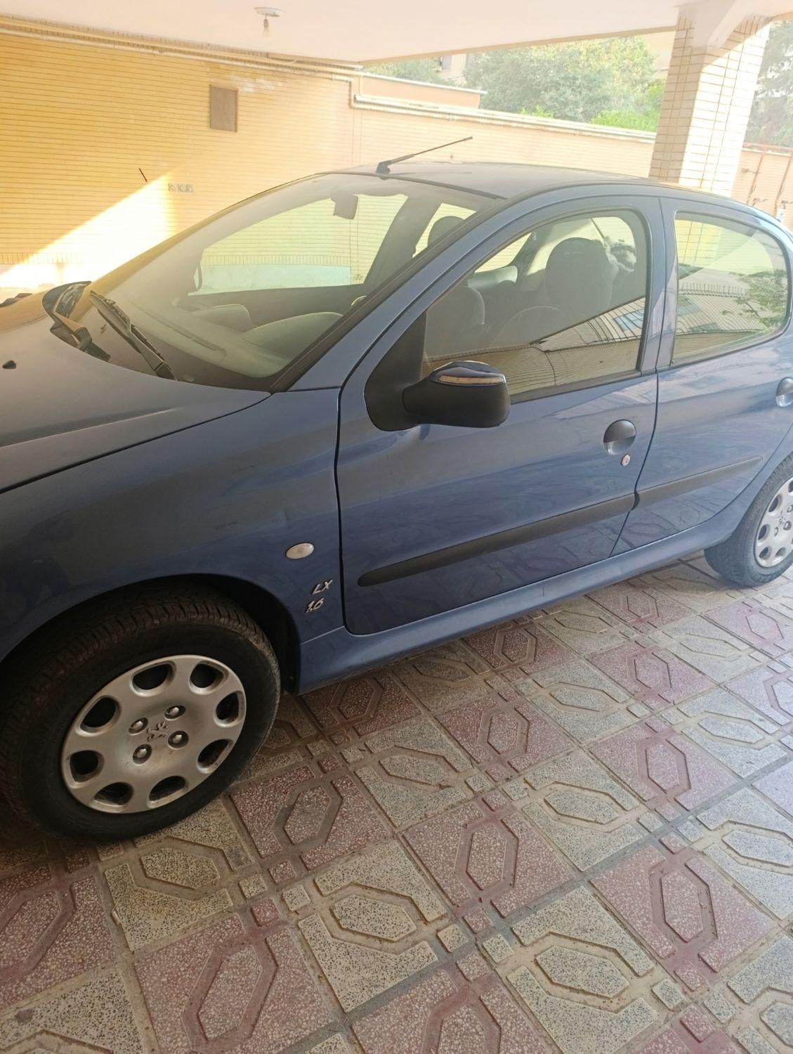 پژو 206 SD V8، مدل ۱۳۹۱|خودرو سواری و وانت|شیراز, زرهی|دیوار