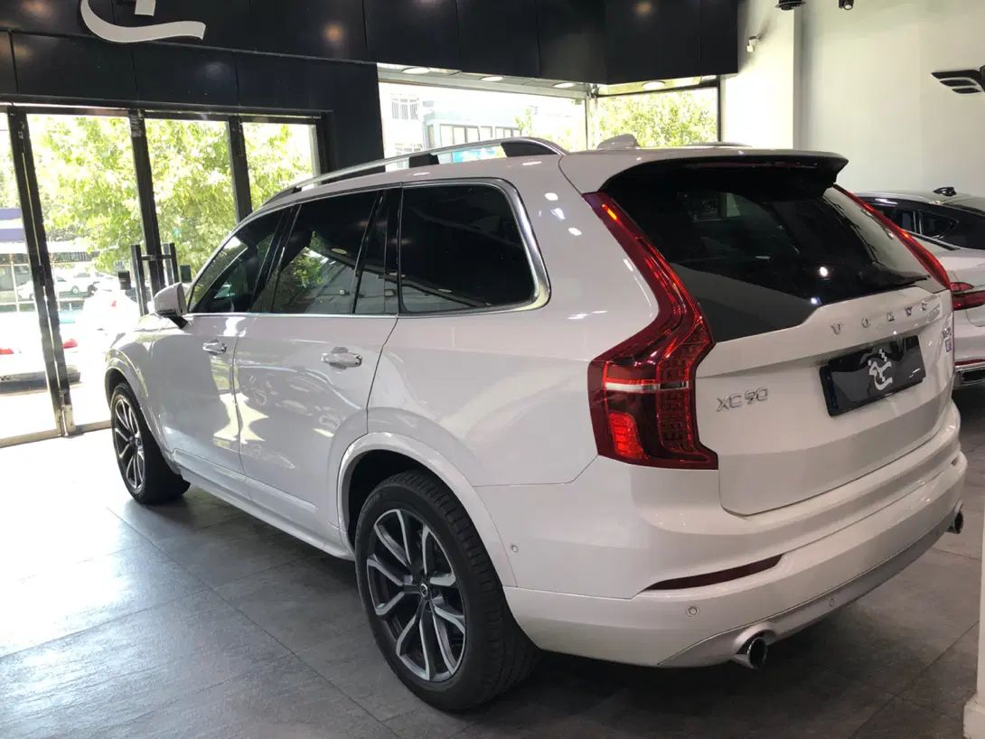ولوو XC90 مومنتوم، مشابه صفر|خودرو سواری و وانت|تهران, نیلوفر|دیوار
