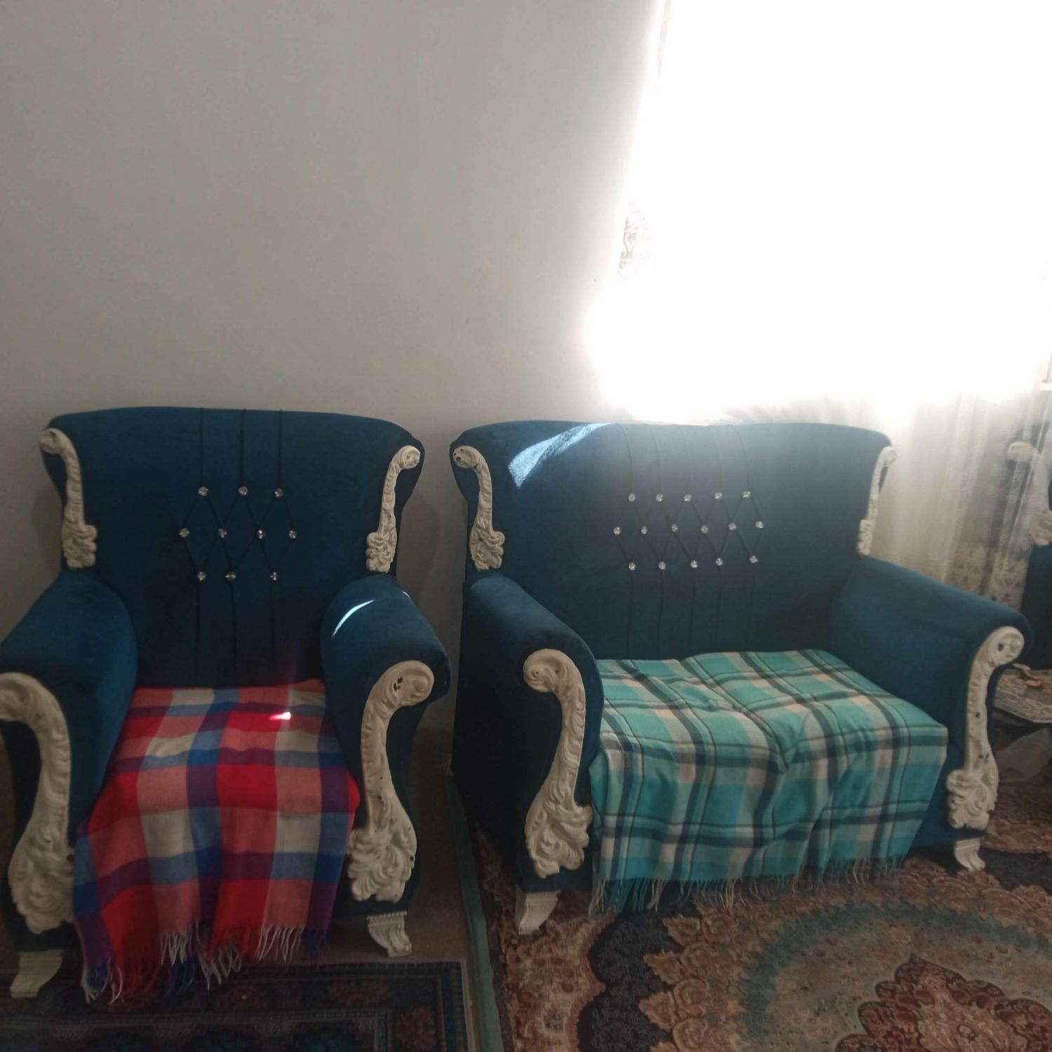 مبل و کمد و تخت خواب و....|مبلمان خانگی و میز عسلی|رشت, شهرک صبا|دیوار