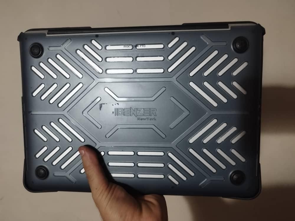 قاب محافظ و گلس مک بوک پرو ۱۳|قطعات و لوازم جانبی رایانه|تهران, ظفر|دیوار