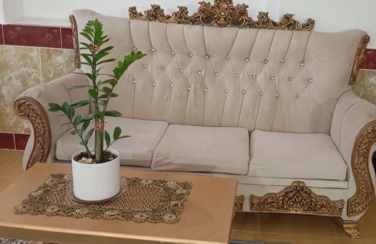 مبل 7نفره بامیزعسلی|مبلمان خانگی و میز عسلی|تربت‌حیدریه, حسنی بالا|دیوار
