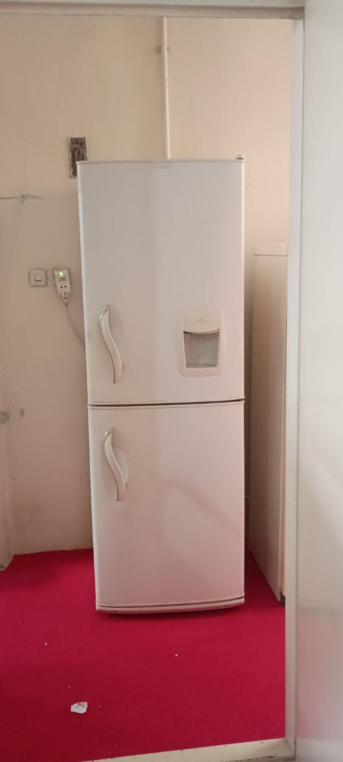 مهمانپذیر خوابگاه آقایان ( دنج )|اجارهٔ کوتاهمدت آپارتمان و سوئیت|تهران, نظامآباد|دیوار