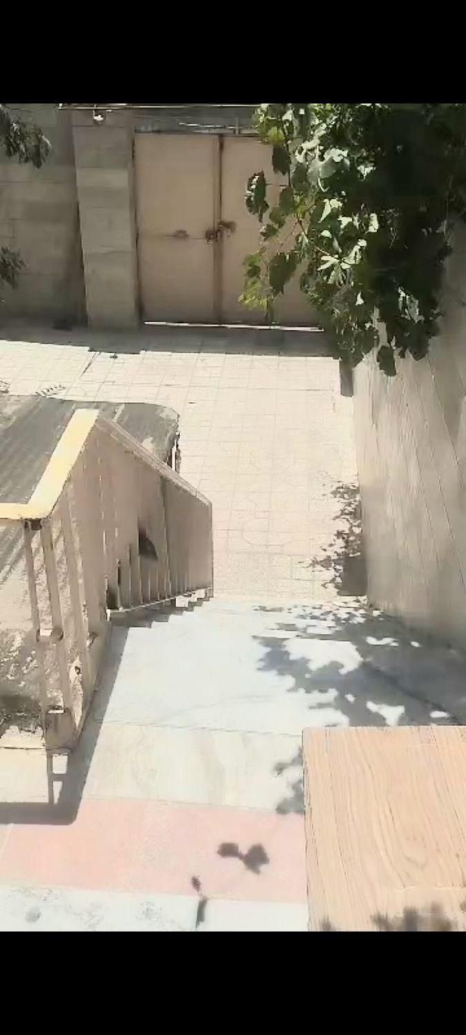 ویلایی ۲۶۰ متری سه طبقه درکاشانی|فروش خانه و ویلا|مشهد, عامل|دیوار