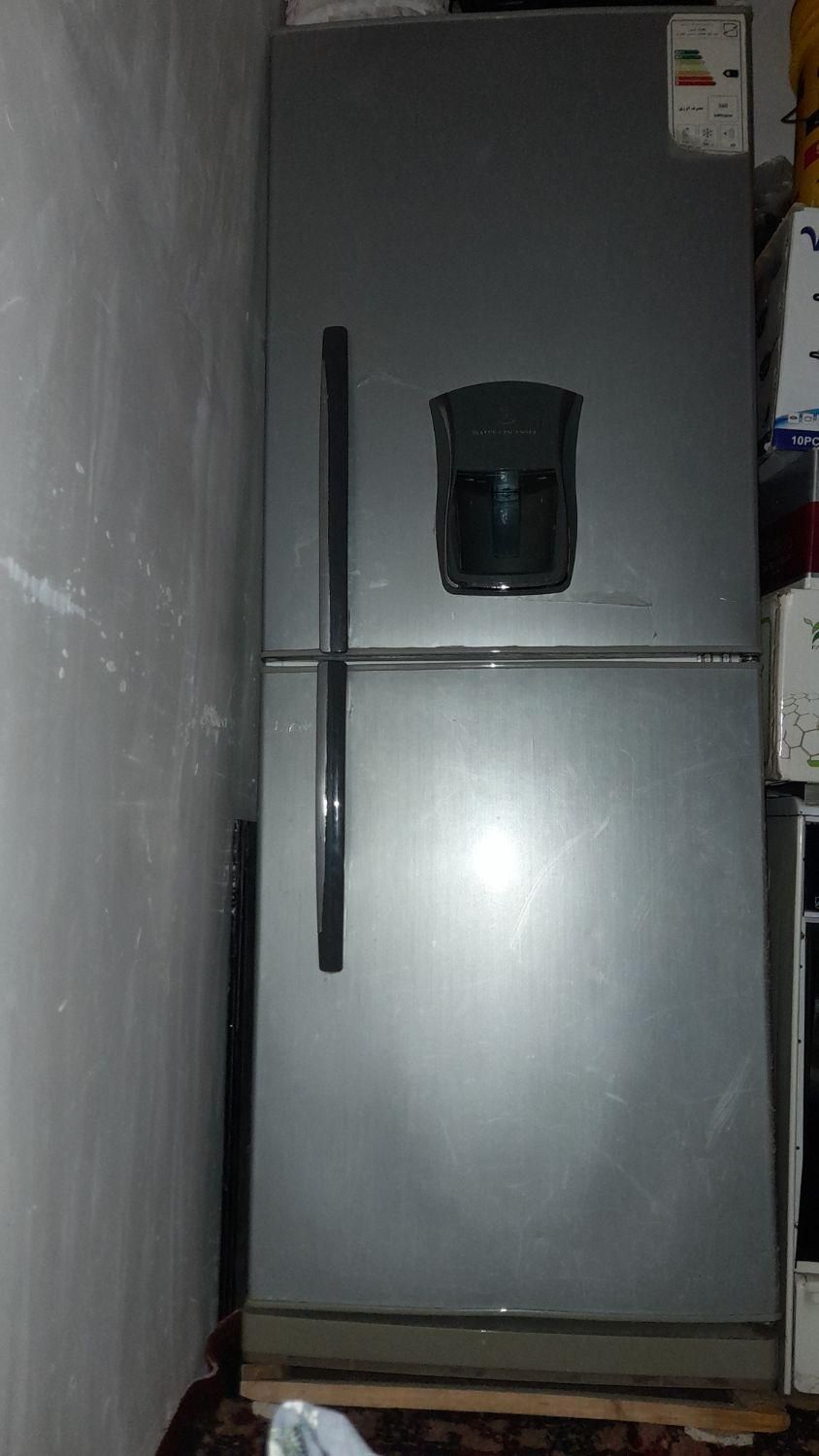 یخچال فریزر هانیزان. کاملا سالم ۲۴ فوت|یخچال و فریزر|قیدار, |دیوار