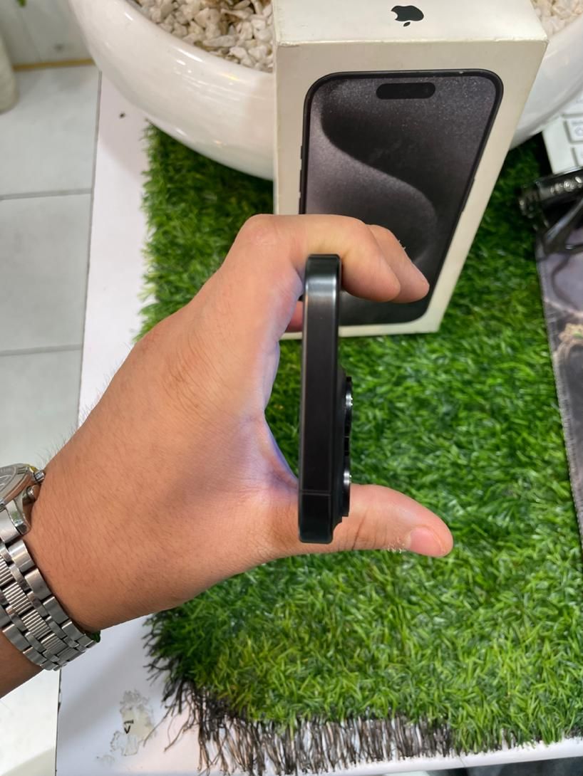 اپل iPhone 15 Pro با حافظهٔ ۲۵۶ گیگابایت|موبایل|کرج, کوی امامیه|دیوار