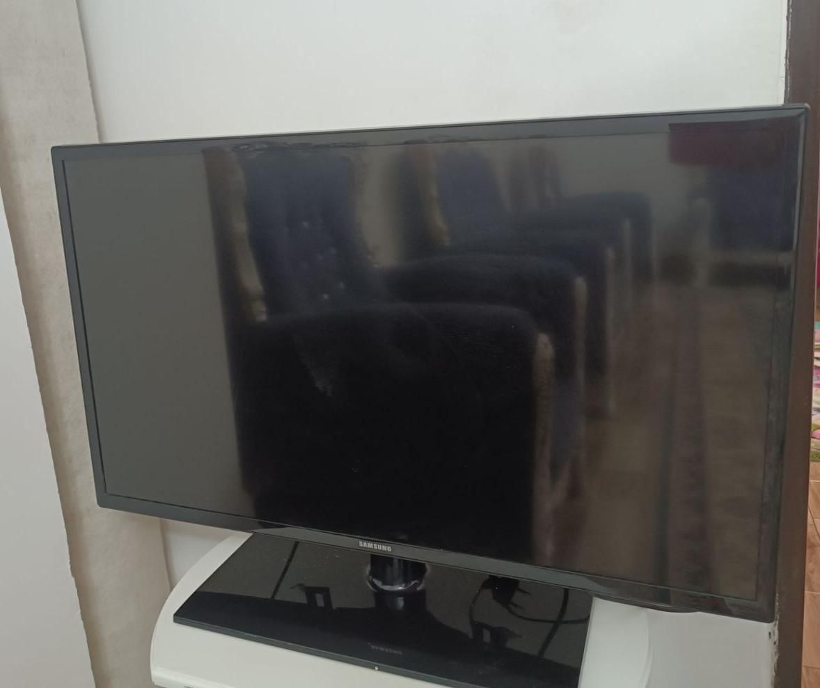 تلویزیون ۳۲ سامسونگ|تلویزیون و پروژکتور|اشتهارد, |دیوار