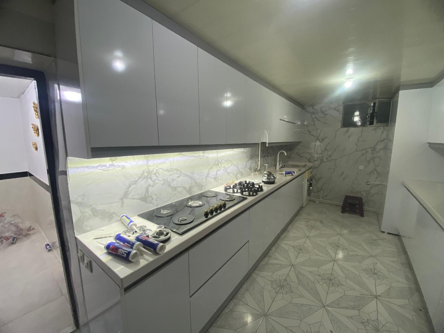 انجام بین کابینت و دیوار ماربل شیت|خدمات پیشه و مهارت|مریوان, |دیوار