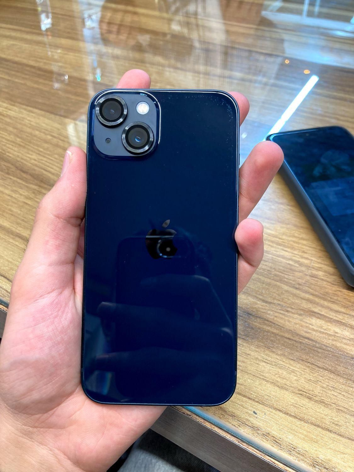 اپل iPhone 13 با حافظهٔ ۱۲۸ گیگابایت|موبایل|یزد, |دیوار