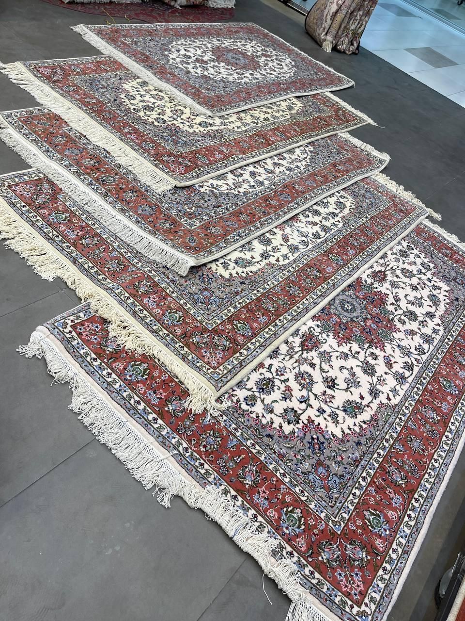 فرش دستباف اردکان ۴ متری دونه ای ۴۸ تومن|فرش|کرج, مشکین‌دشت|دیوار