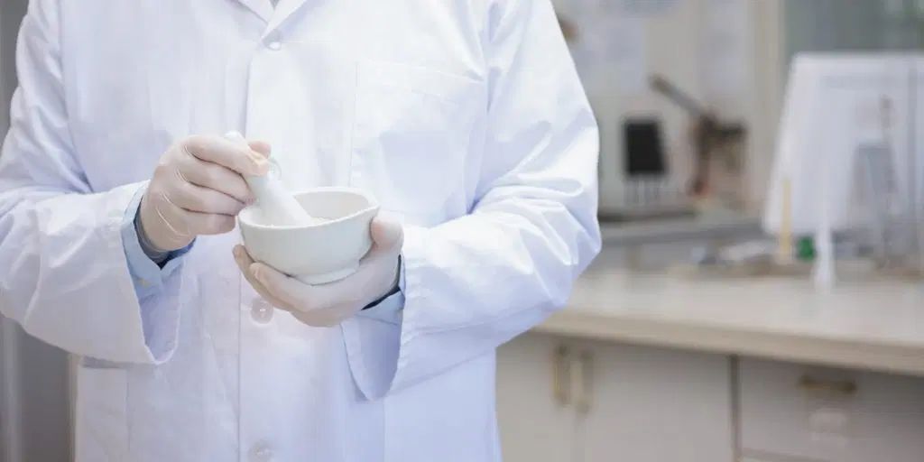 دکتر داروساز هستم قصد شراکت جهت تاسیس داروخانه|استخدام درمانی، زیبایی، بهداشتی|اندیشه, اندیشه فاز ۲|دیوار