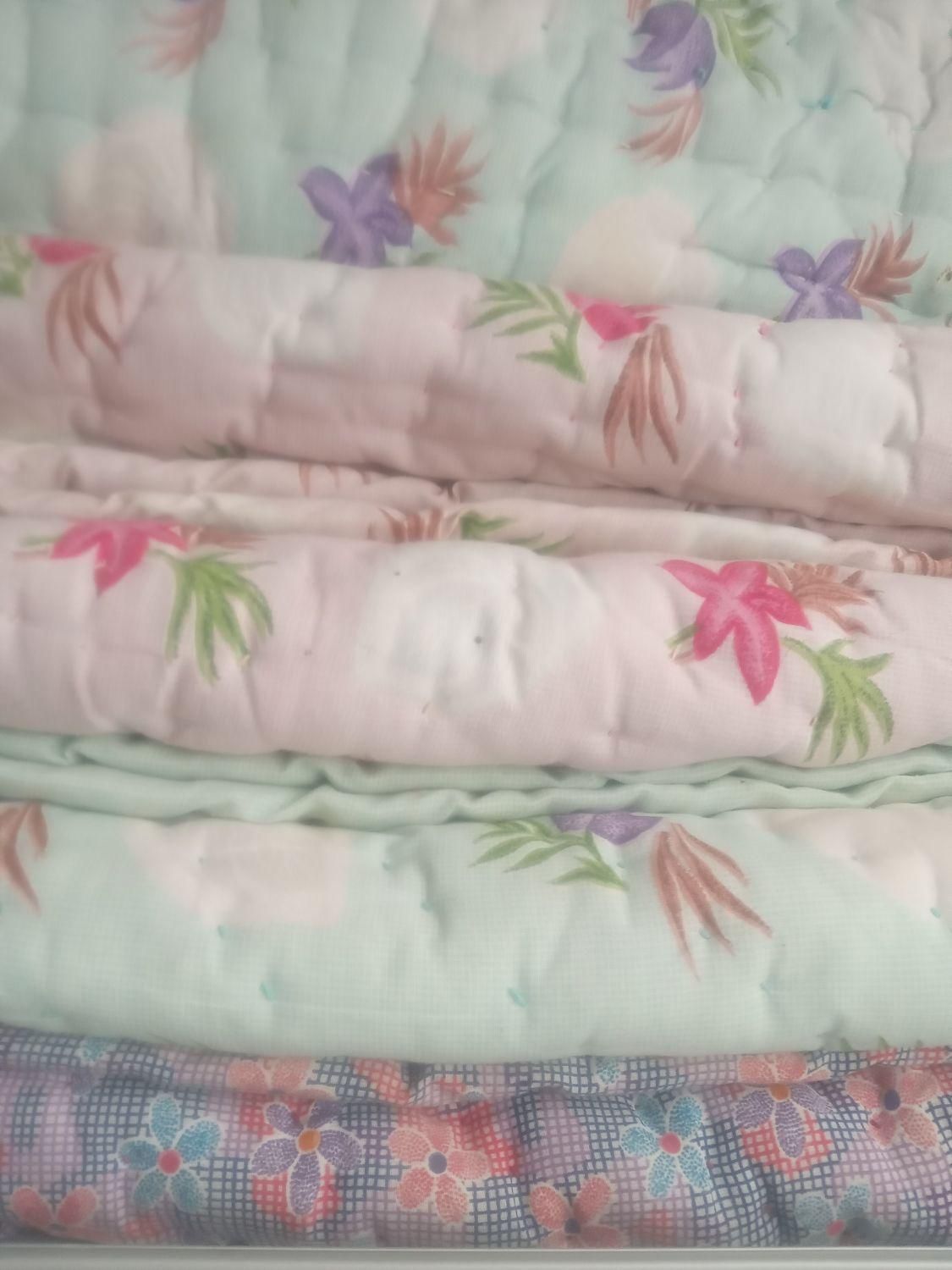 لحاف تمیز و سالم|رختخواب، بالش، پتو|بجنورد, |دیوار