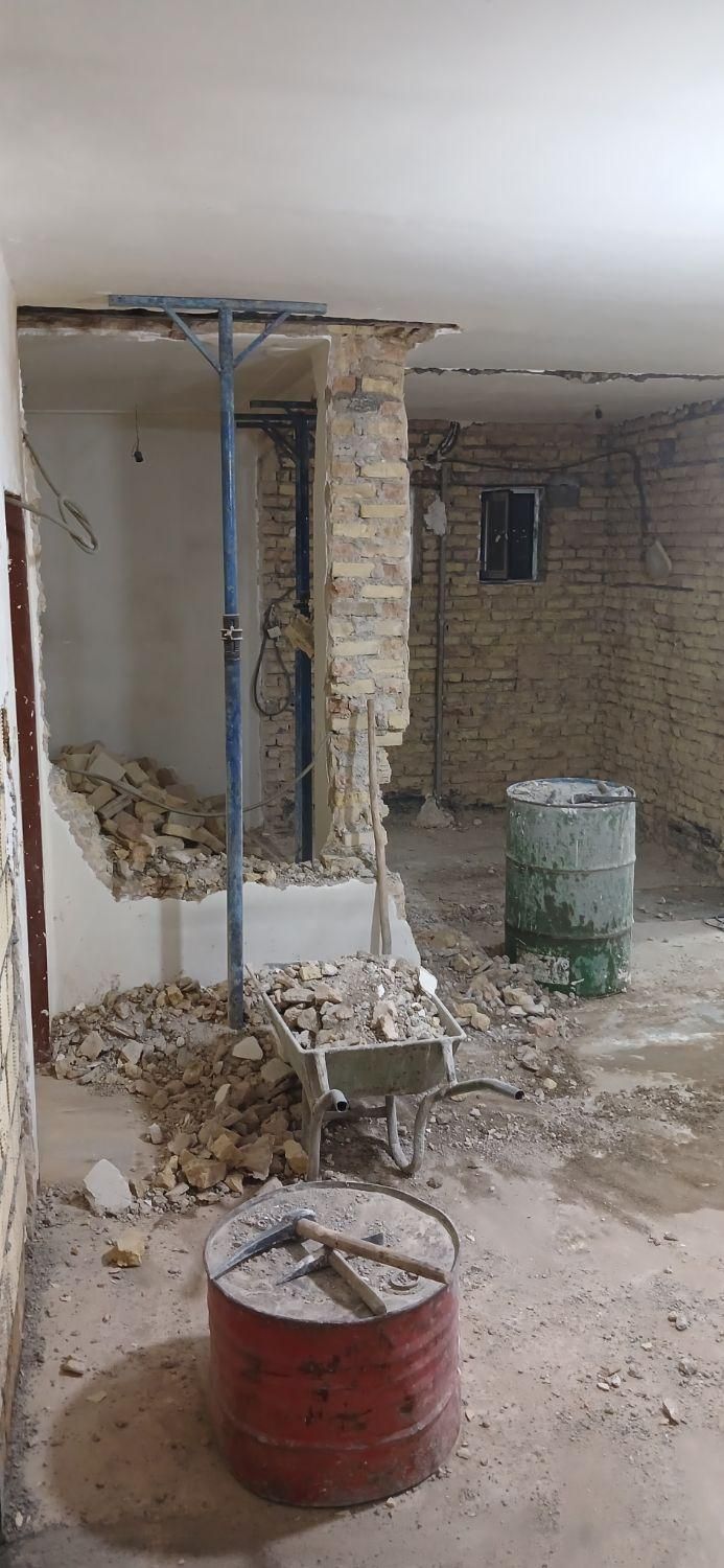 تخریب و خاک برداری، کنده کاری ، کلی و جزئ ساختمان|خدمات پیشه و مهارت|کرمانشاه, |دیوار