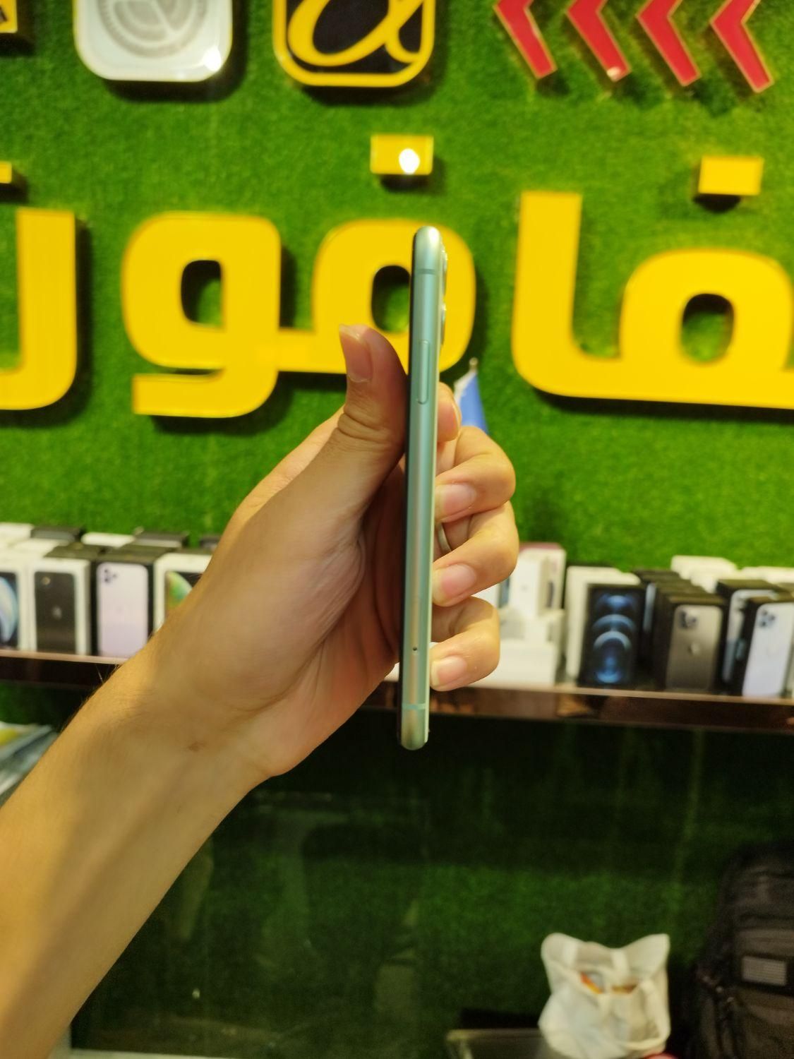 اپل iPhone 11 ۱۲۸ گیگابایت|موبایل|تهران, اقدسیه|دیوار