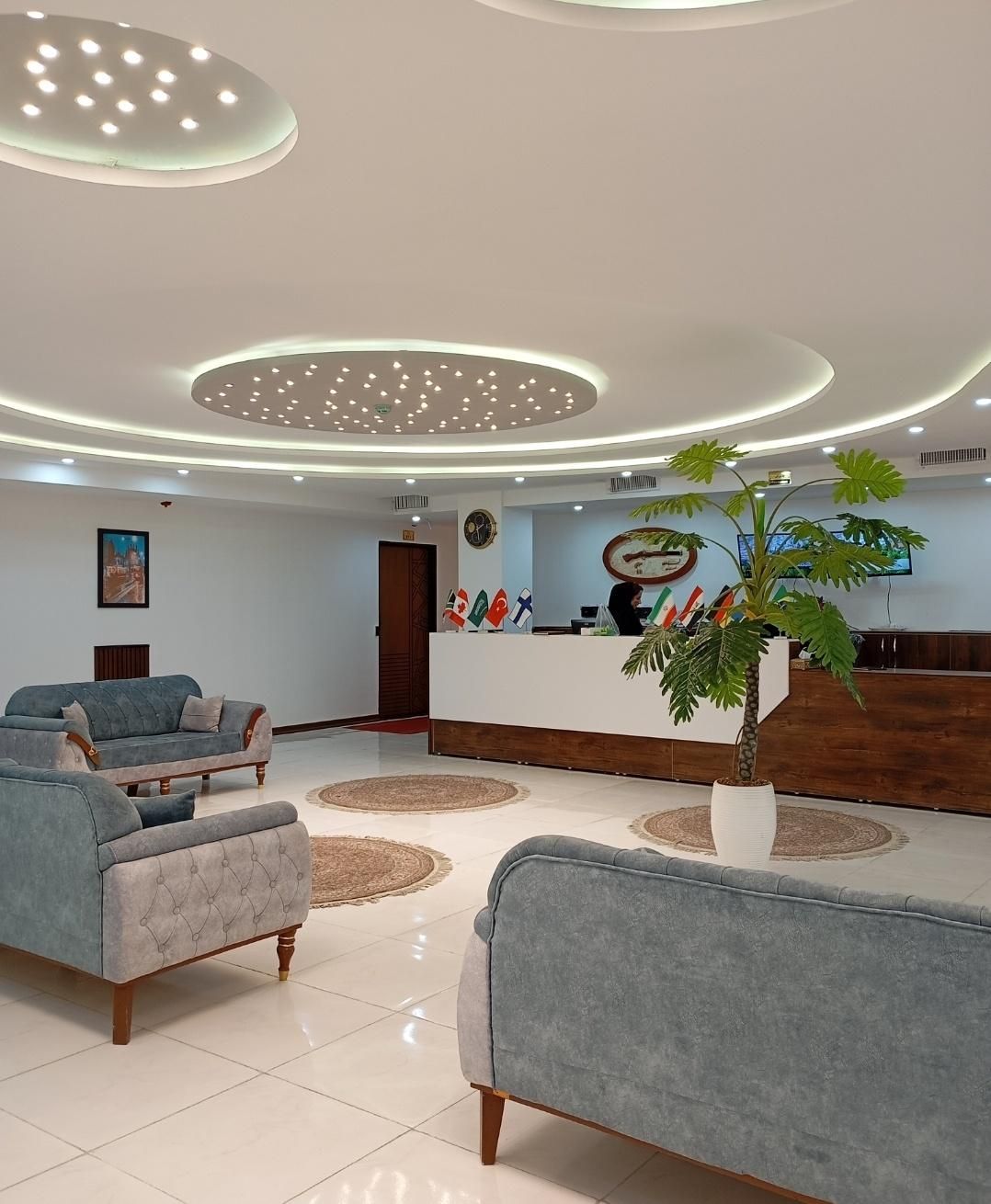 اجاره سویت هتل الماس غرب|اجارهٔ کوتاهمدت آپارتمان و سوئیت|سنندج, |دیوار