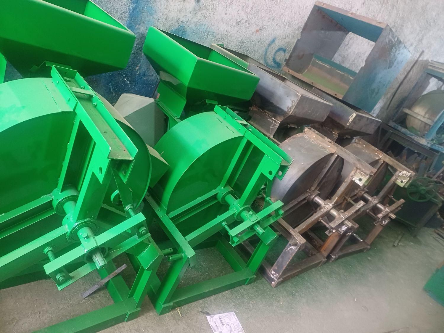 آسیاب سنگی وسنگ آسیاب وخرمنکوب وآسیاب چکشی|ماشین‌آلات صنعتی|ملایر, |دیوار