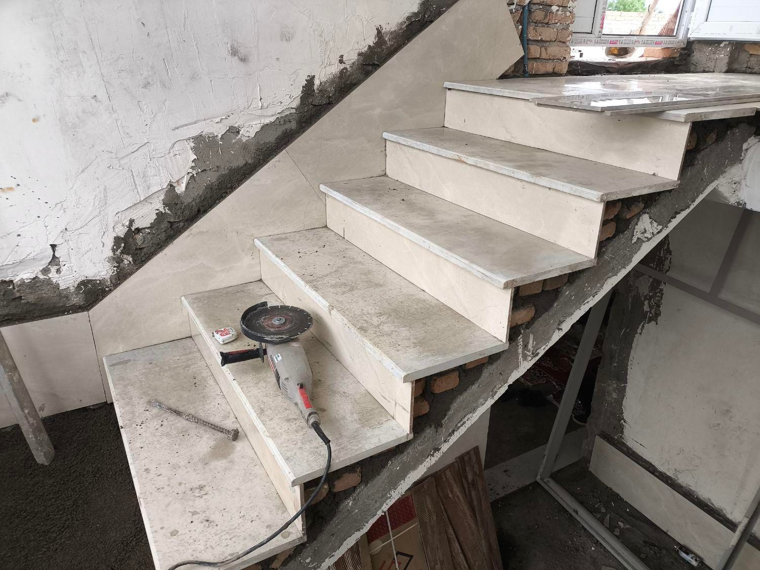 کاشی کاری و سرامیک|خدمات پیشه و مهارت|پارسآباد, |دیوار