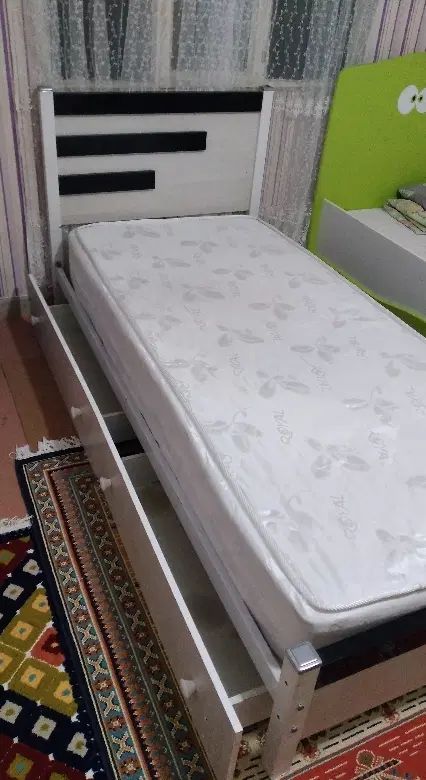 تخت تک نفره با ۲ عدد کشو بزرگ و تشک رویال تمیز|تخت و سرویس خواب|کرج, شهرک بنفشه|دیوار