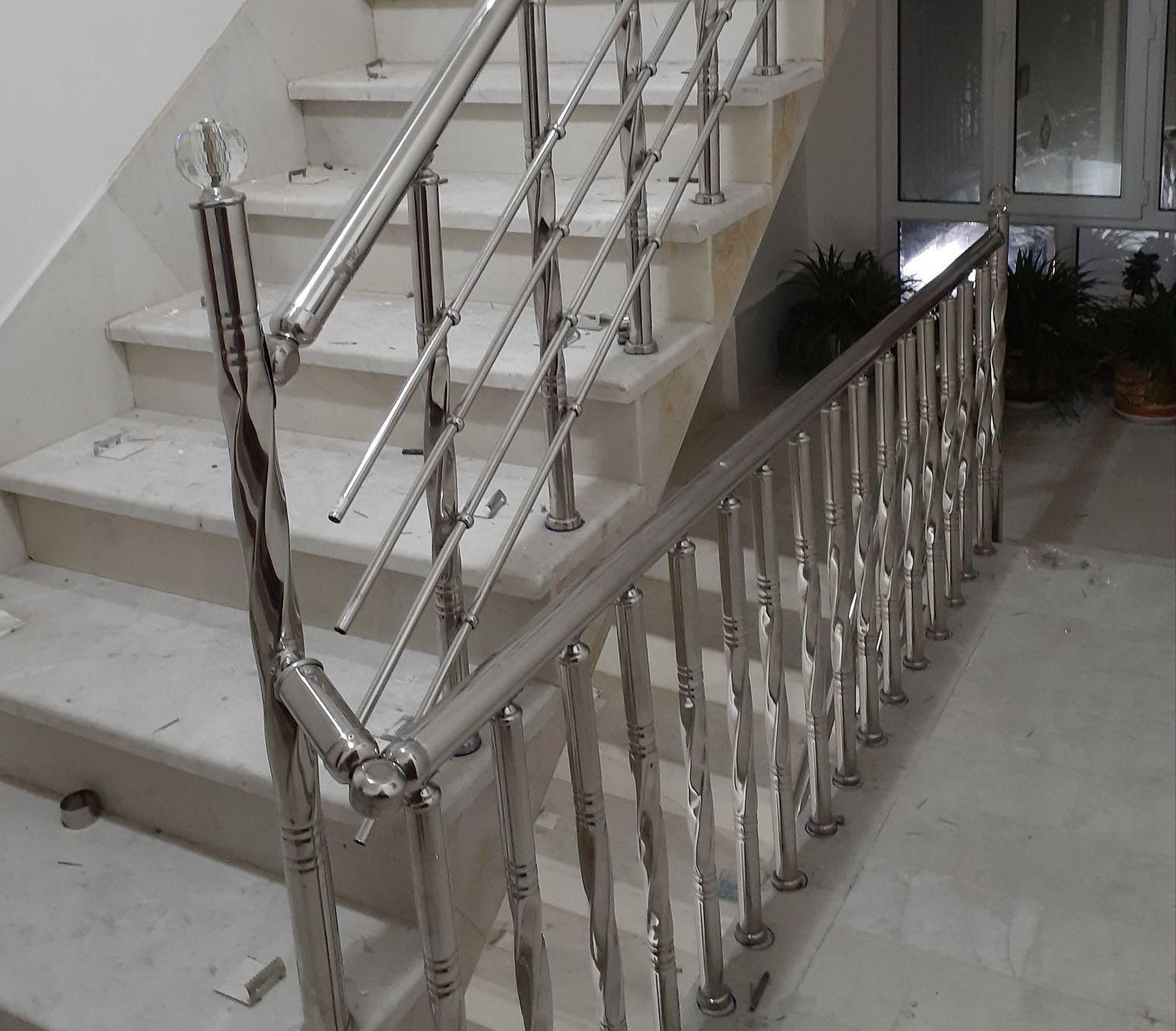 نرده استیل راه پله و نما|خدمات پیشه و مهارت|شهریار, |دیوار