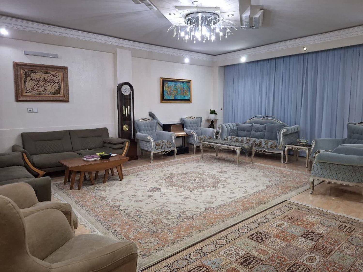 اجاره آپارتمان ۱۲۵ متری ۳ خوابه طبقه ۱ در فردوسی|اجارهٔ آپارتمان|شاهین‌شهر, فردوسی|دیوار