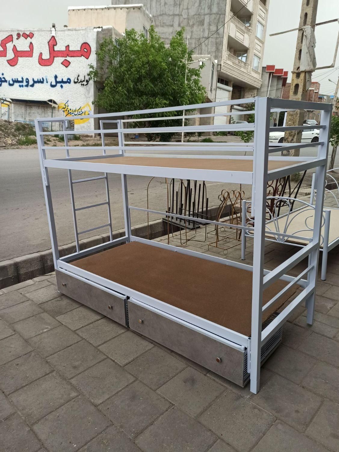 تختخواب دوطبقه فلزی|تخت و سرویس خواب|مراغه, |دیوار