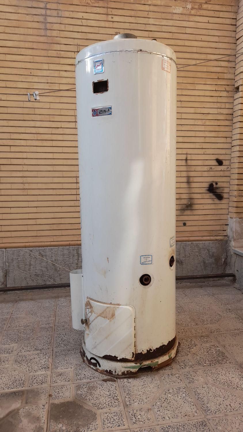 آبگرمکن مخزنی|آبگرمکن، پکیج، شوفاژ|شهرکرد, |دیوار