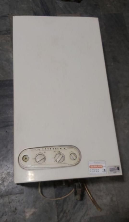 فروشنده و خریدار یکیج شوفاژ آبگرمکن|آبگرمکن، پکیج، شوفاژ|کرج, عظیمیه|دیوار