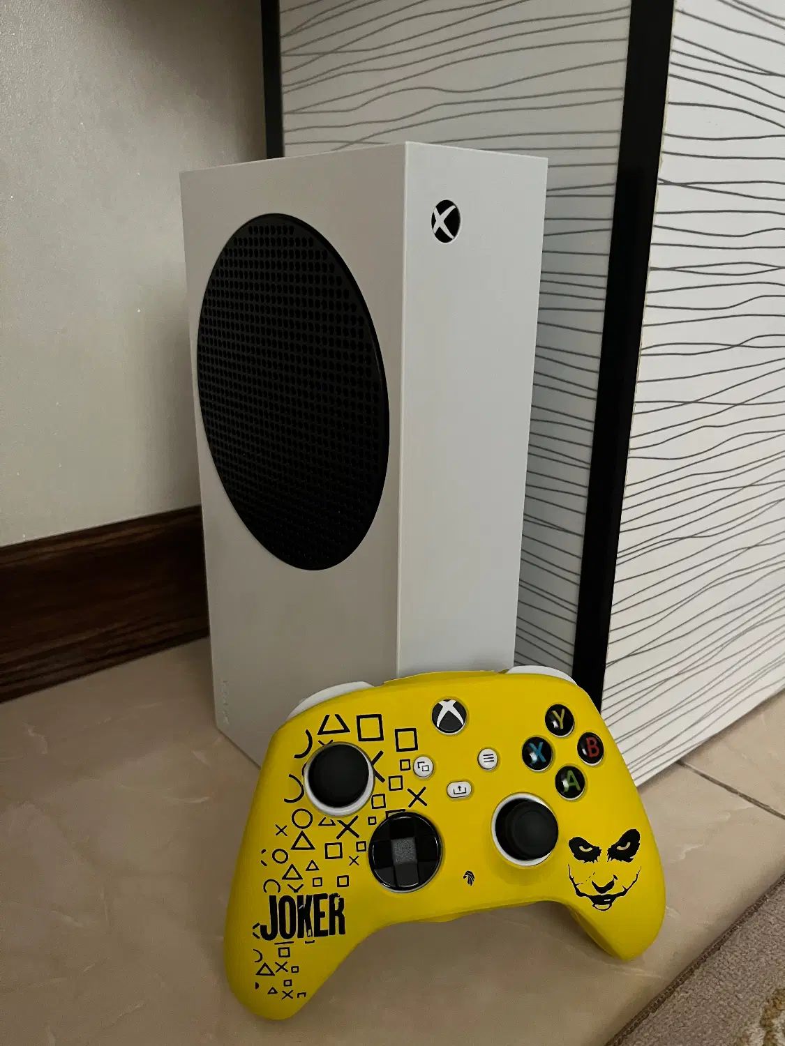 Xbox series s تمیز و سالم بازی هم داره|کنسول، بازی ویدئویی و آنلاین|کرج, اسدآباد|دیوار