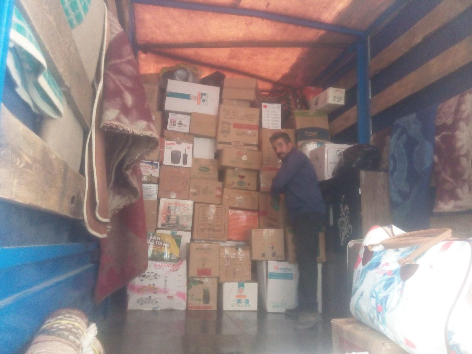 کارگر حمل بار و اثاثیه منزل|خدمات حمل و نقل|بروجن, |دیوار