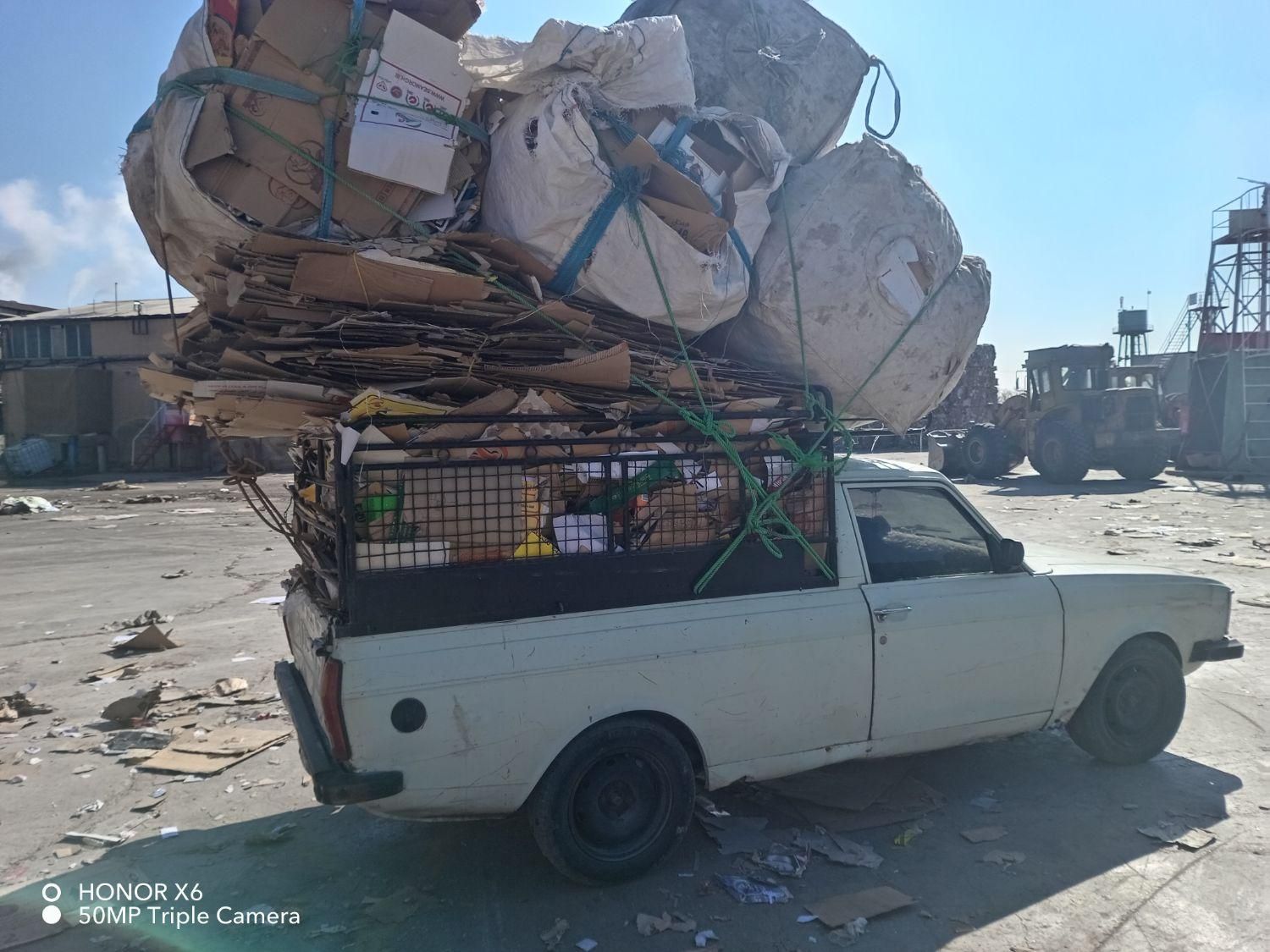 با سلام خرید انواع ضایعات مس چدن آهن کارتن|خدمات پیشه و مهارت|یزد, |دیوار