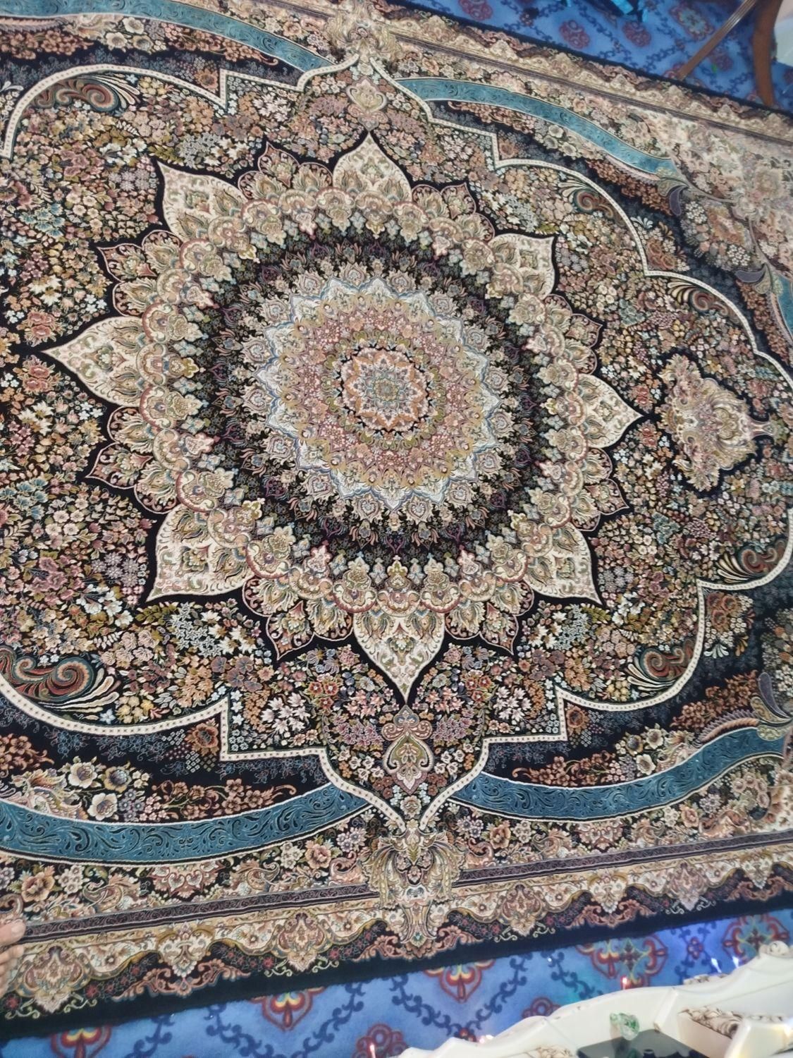 فرش 1000 شانه تراکم ۳۰۰۰ ۹ و ۱۲ است کامل سالم و نو|فرش|تهران, زعفرانیه|دیوار