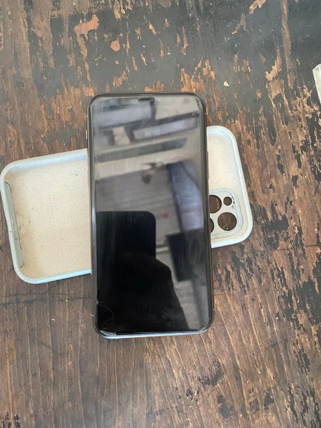 اپل iPhone 11 Pro با حافظهٔ ۲۵۶ گیگابایت|موبایل|مشهد, کوشش|دیوار