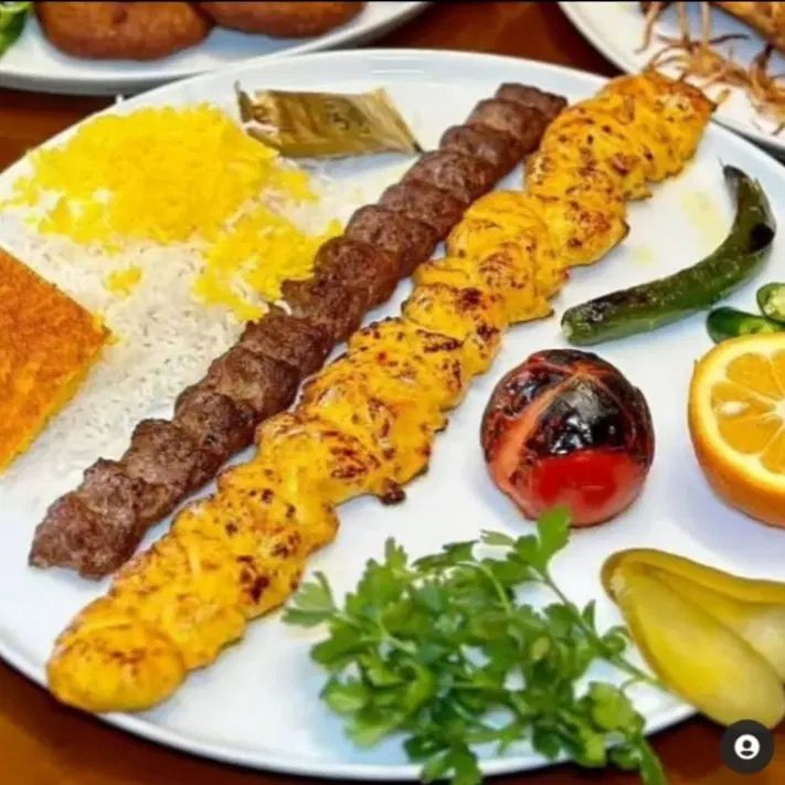 رستوران هر یک پرس غذا ۱۰۰هزار|خدمات پذیرایی، مراسم|کرمانشاه, |دیوار