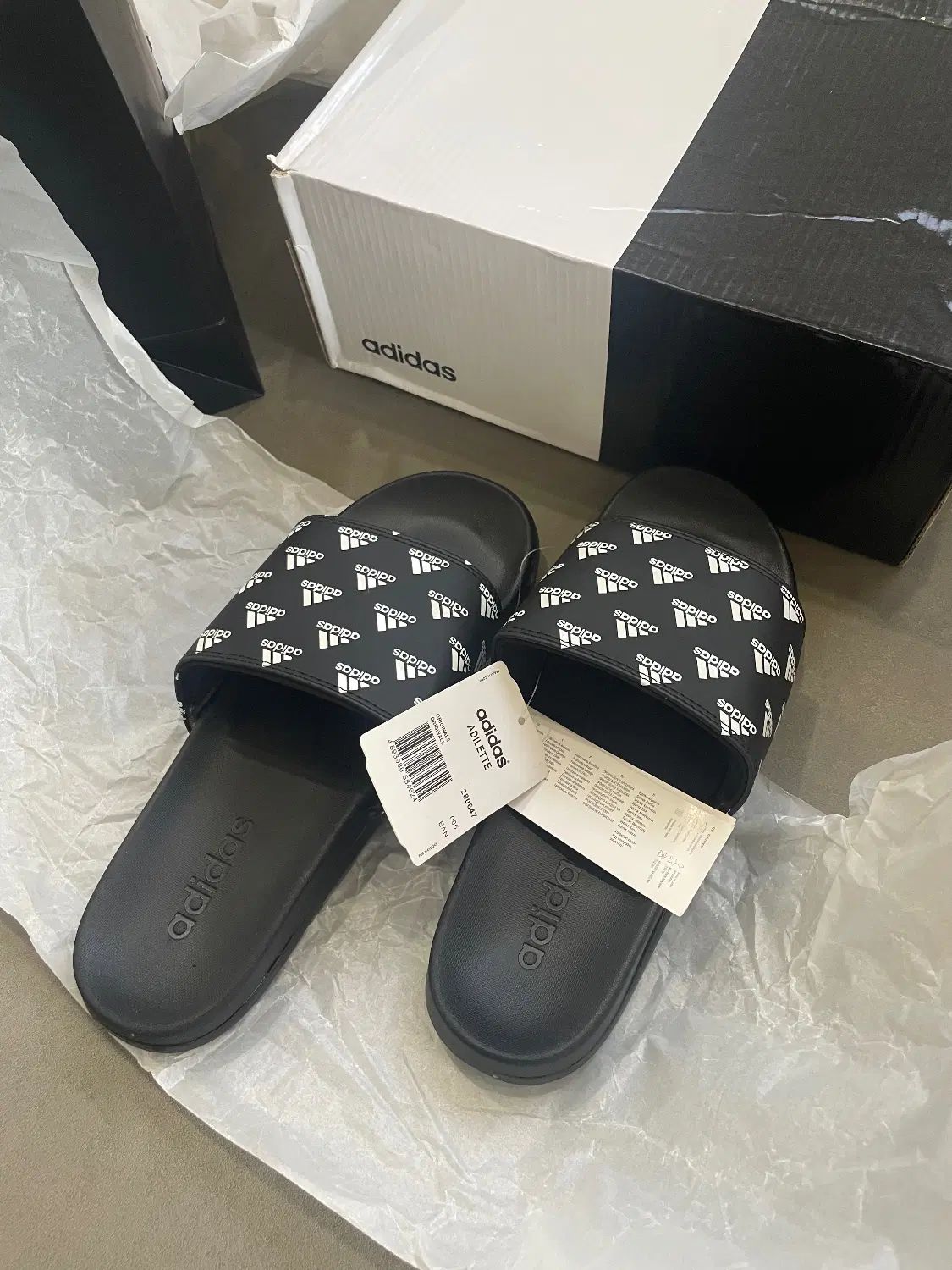 صندل آدیداس اورجینال ITALYA(adidas)|کیف، کفش، کمربند|اصفهان, گیان|دیوار