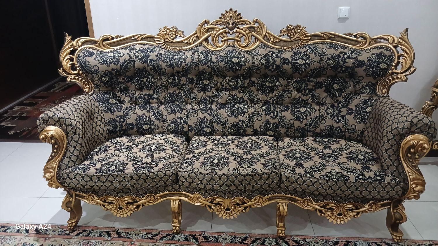 مبل استیل۹نفره  چوب طلایی باویتربن طلایی|مبلمان خانگی و میز عسلی|اصفهان, کوی امیریه|دیوار
