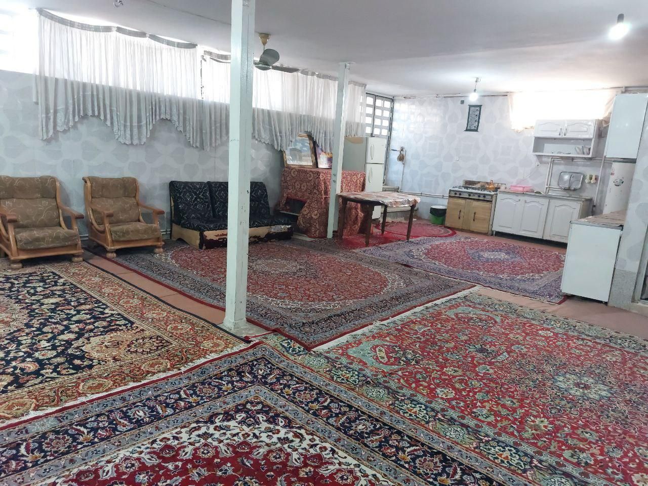 اجاره منزل مسکونی نزدیک حرم|اجارهٔ کوتاه‌مدت آپارتمان و سوئیت|قم, ارم|دیوار
